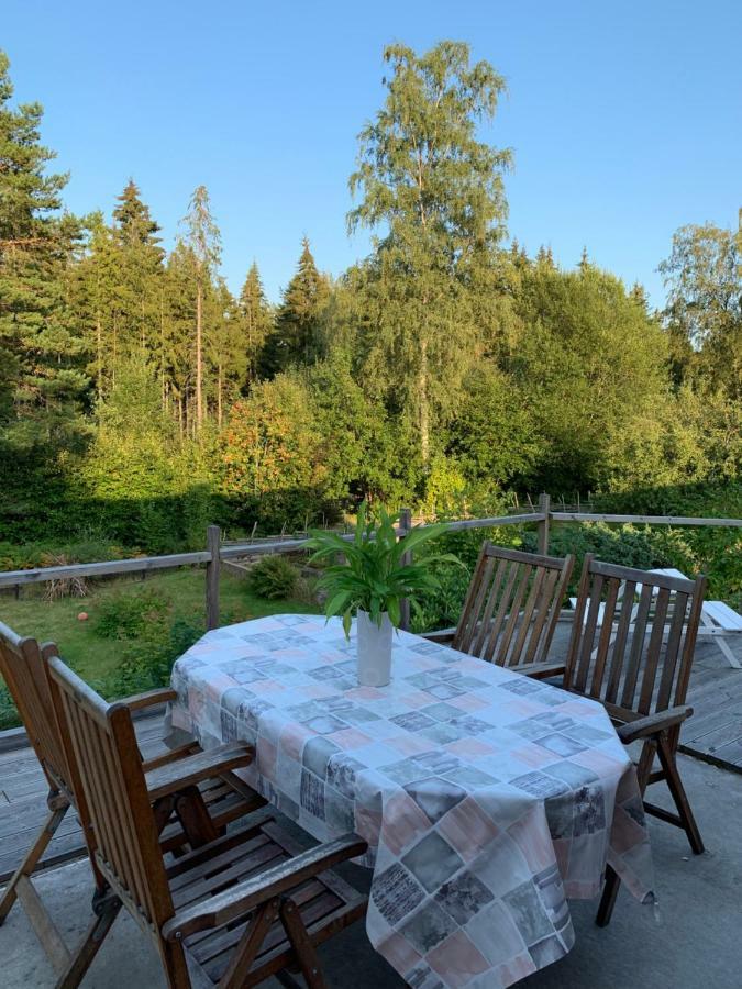 Cozy House In Kosta Center Surrounding With Swedish Nature Exterior foto
